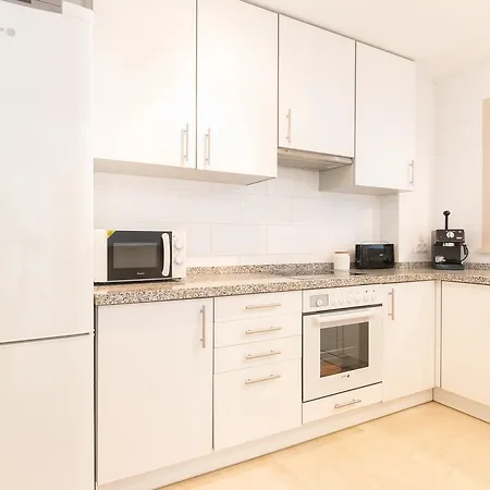 2244-amazing Newly Furnished Apt, Gibraltar And Sea View 公寓 马尼尔瓦